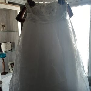 Wedding dress